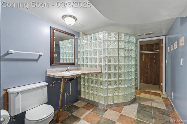 47040 Timberlane Street, Northville, MI 48167