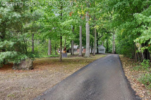 47040 Timberlane Street, Northville, MI 48167