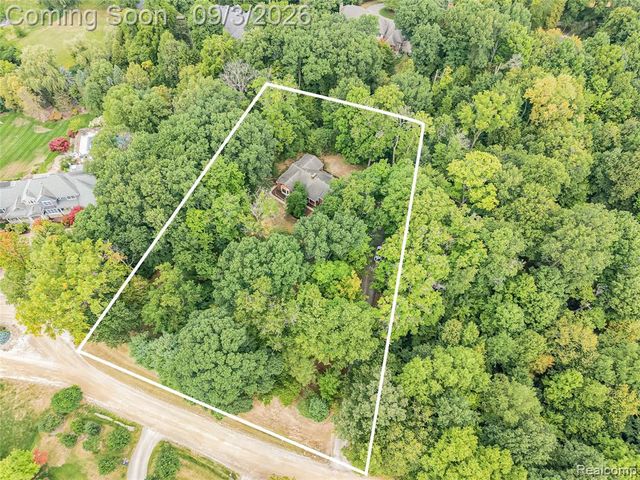 47040 Timberlane Street, Northville, MI 48167