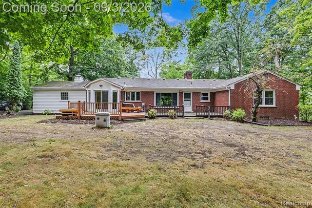 47040 Timberlane Street, Northville, MI 48167