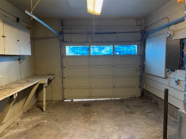 130 Sharon Drive, Phoenix, OR 97535