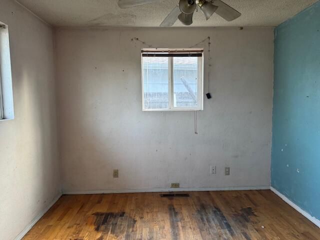 130 Sharon Drive, Phoenix, OR 97535