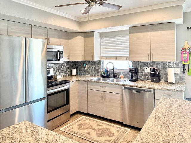 1784 TAYLOR LAKE PLACE, Largo, FL 33778