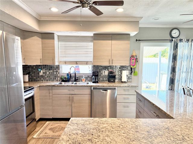 1784 TAYLOR LAKE PLACE, Largo, FL 33778