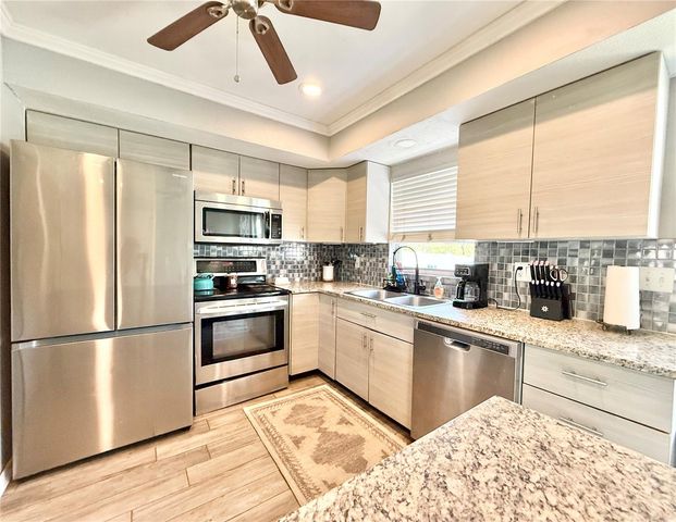 1784 TAYLOR LAKE PLACE, Largo, FL 33778