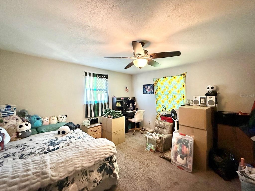 Image 21 of property listing at 1784 TAYLOR LAKE PLACE, Largo, FL 33778