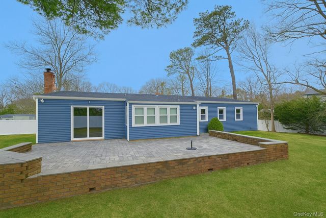 9 Northridge Drive, Coram, NY 11727