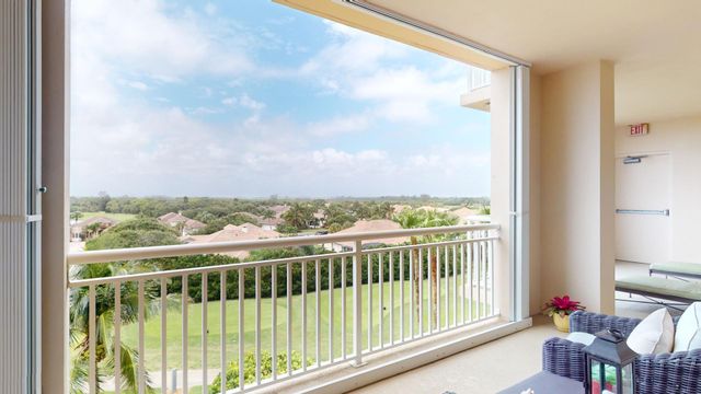 140 Warsteiner Way 402, Melbourne Beach, FL 32951