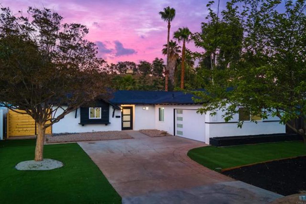 13751 Powers Rd, Poway, CA 92064