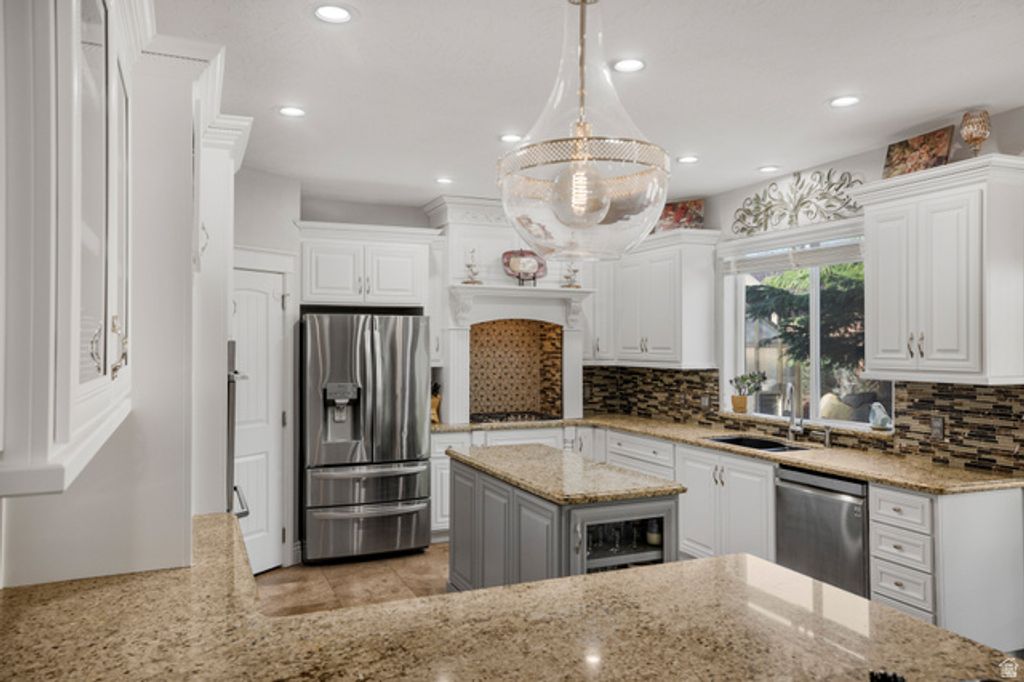 Image 15 of property listing at 2356 N 950 E, Cedar City, UT 84721