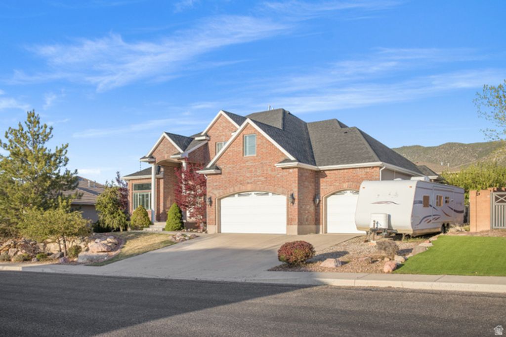 Image 6 of property listing at 2356 N 950 E, Cedar City, UT 84721
