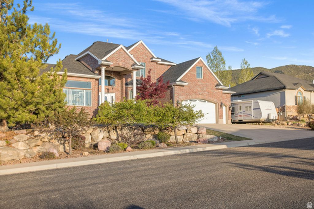 Image 7 of property listing at 2356 N 950 E, Cedar City, UT 84721