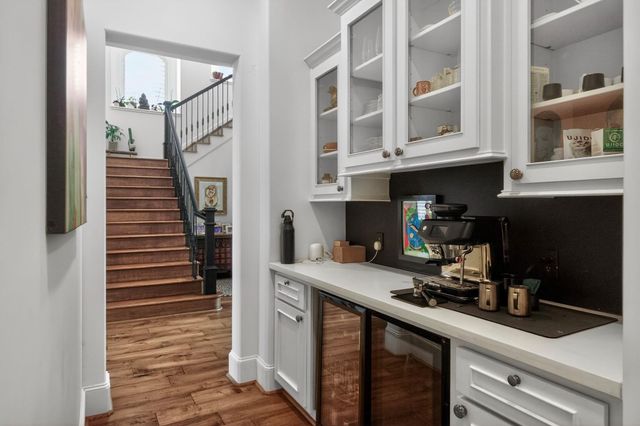 27 Johnathan Landing Ct Court, Spring, TX 77389