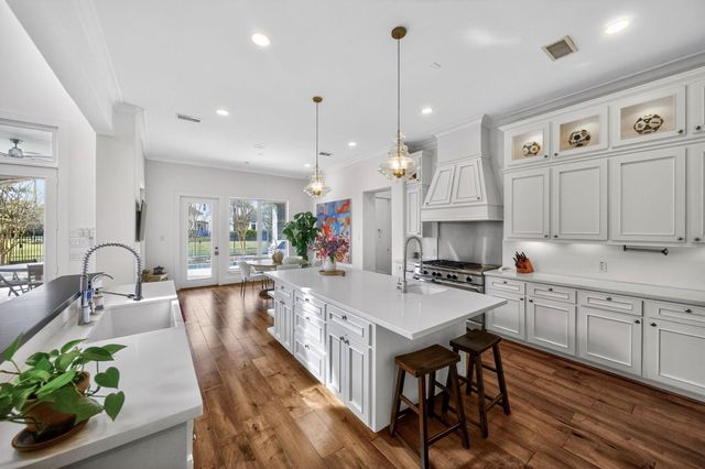 27 Johnathan Landing Ct Court, Spring, TX 77389