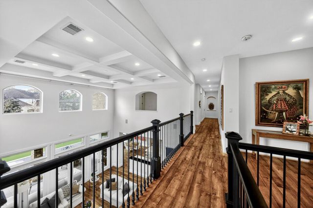 27 Johnathan Landing Ct Court, Spring, TX 77389