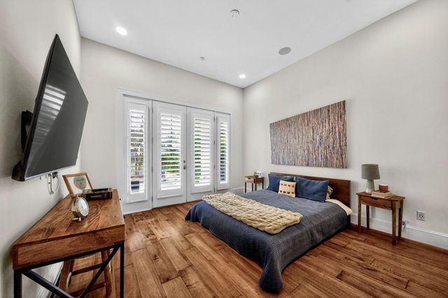 27 Johnathan Landing Ct Court, Spring, TX 77389