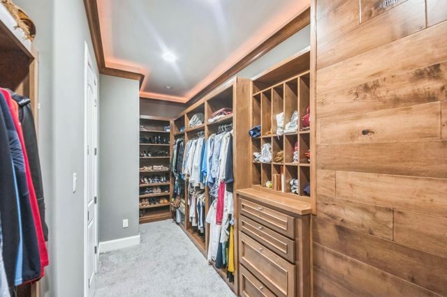 27 Johnathan Landing Ct Court, Spring, TX 77389