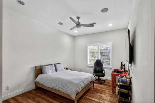 27 Johnathan Landing Ct Court, Spring, TX 77389