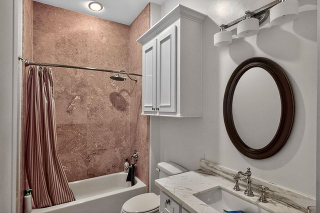 27 Johnathan Landing Ct Court, Spring, TX 77389