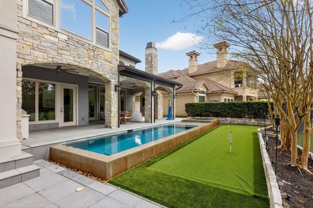 27 Johnathan Landing Ct Court, Spring, TX 77389