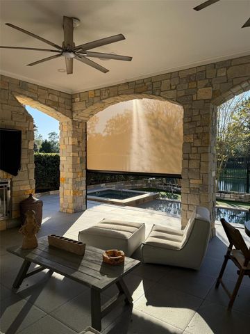 27 Johnathan Landing Ct Court, Spring, TX 77389