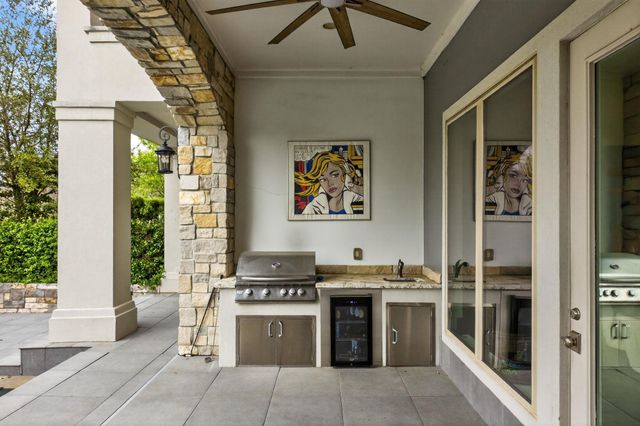 27 Johnathan Landing Ct Court, Spring, TX 77389