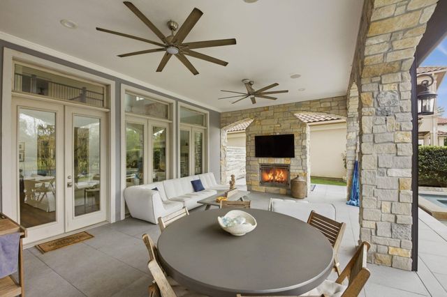 27 Johnathan Landing Ct Court, Spring, TX 77389