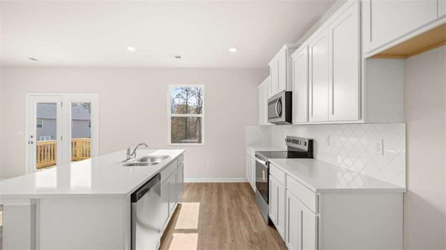 101 White Spruce Way, Newnan, GA 30265