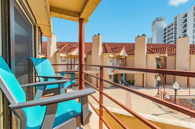 7312 Seawall Boulevard 208, Galveston, TX 77551