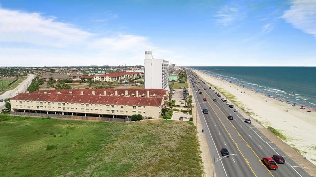 7312 Seawall Boulevard 208, Galveston, TX 77551
