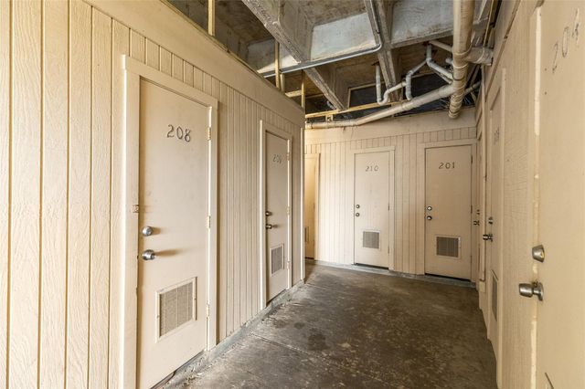 7312 Seawall Boulevard 208, Galveston, TX 77551