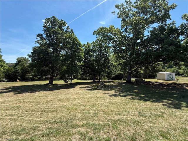 161 Lawrence Road, Stokesdale, NC 27357