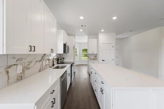 3708 Avenue S Street W, Santa Fe, TX 77510