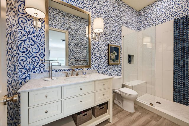 600 Kiowa Drive E, Lake Kiowa, TX 76240