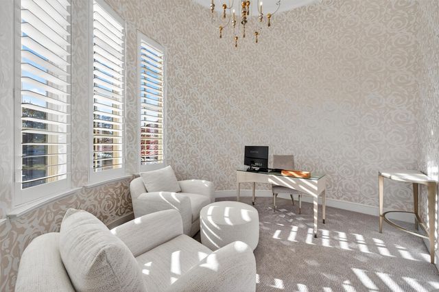 600 Kiowa Drive E, Lake Kiowa, TX 76240