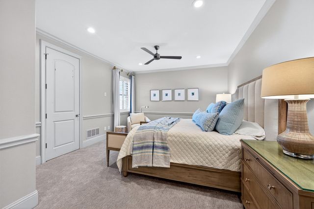 600 Kiowa Drive E, Lake Kiowa, TX 76240