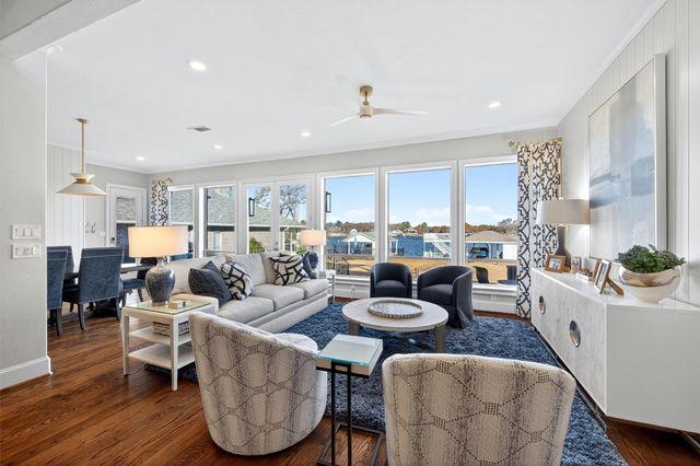 600 Kiowa Drive E, Lake Kiowa, TX 76240