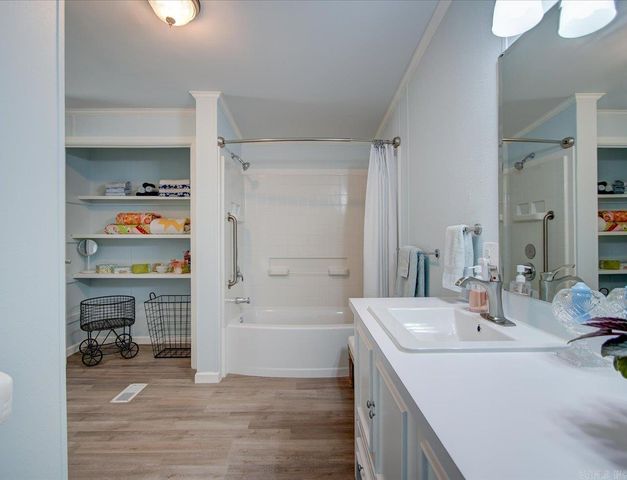 231 Century Cir Circle, Hot Springs, AR 71913
