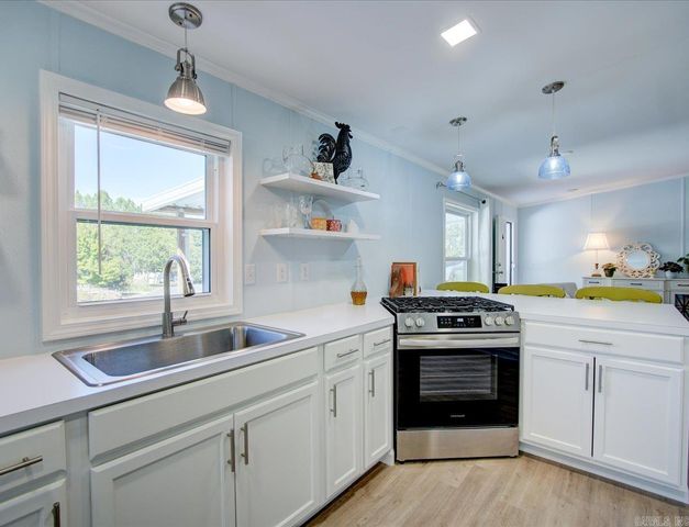 231 Century Cir Circle, Hot Springs, AR 71913