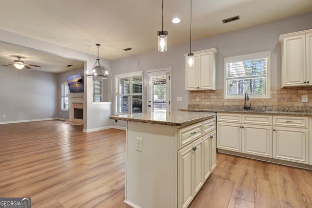 201 Fox Hall Crossing E, Senoia, GA 30276