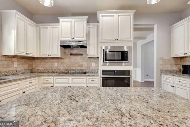 201 Fox Hall Crossing E, Senoia, GA 30276