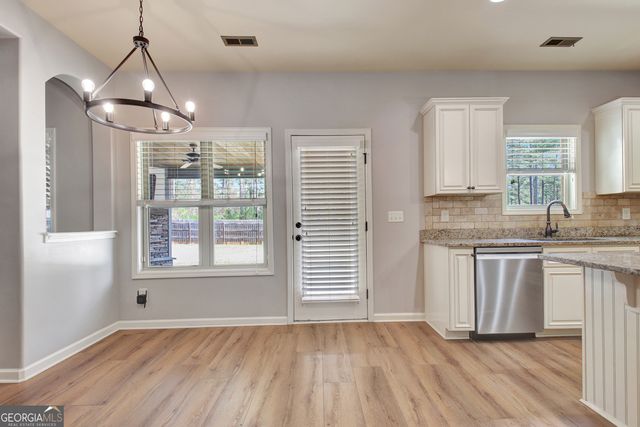 201 Fox Hall Crossing E, Senoia, GA 30276