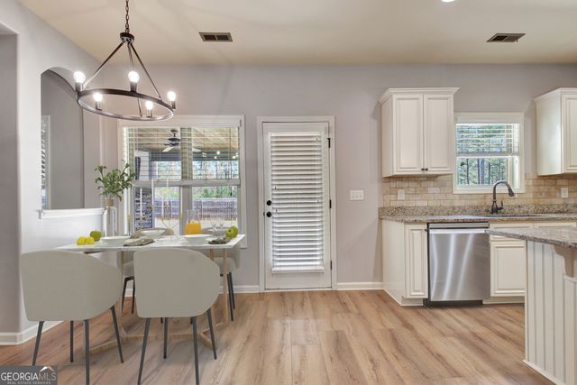 201 Fox Hall Crossing E, Senoia, GA 30276