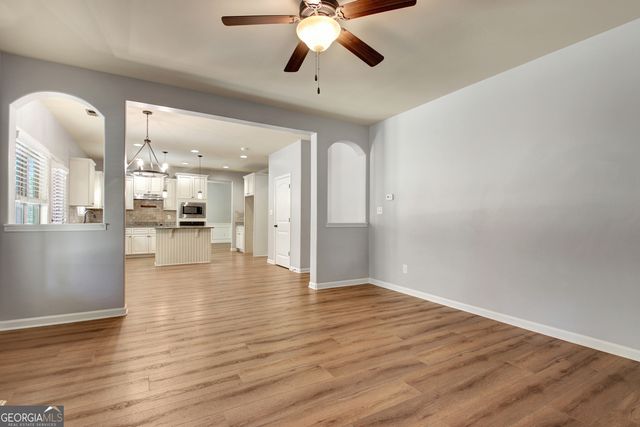 201 Fox Hall Crossing E, Senoia, GA 30276