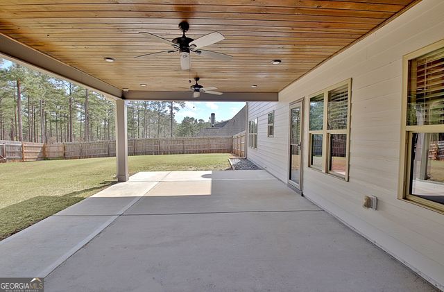 201 Fox Hall Crossing E, Senoia, GA 30276