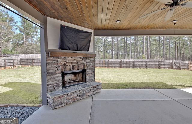 201 Fox Hall Crossing E, Senoia, GA 30276