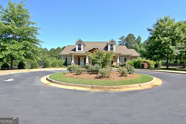 201 Fox Hall Crossing E, Senoia, GA 30276