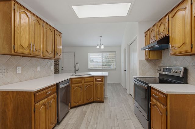 1830 Tiburon Bend, Lewisville, TX 75067