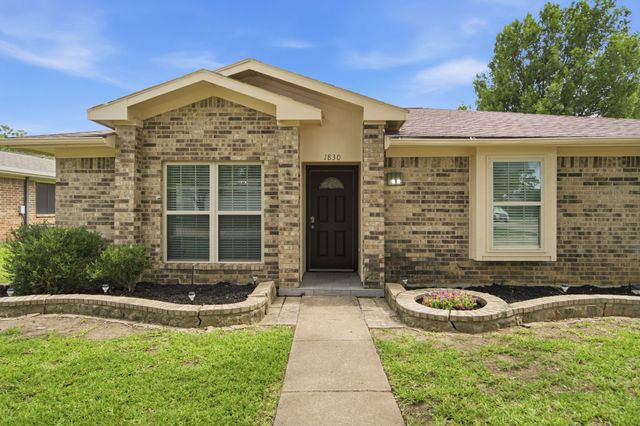 1830 Tiburon Bend, Lewisville, TX 75067