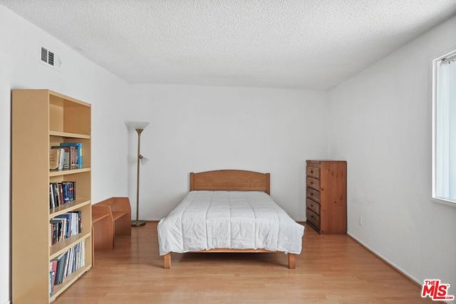 3245 Altura Avenue 8, Glendale, CA 91214